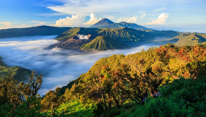 Bromo Ijen Sewu Waterfall Packcage Tour