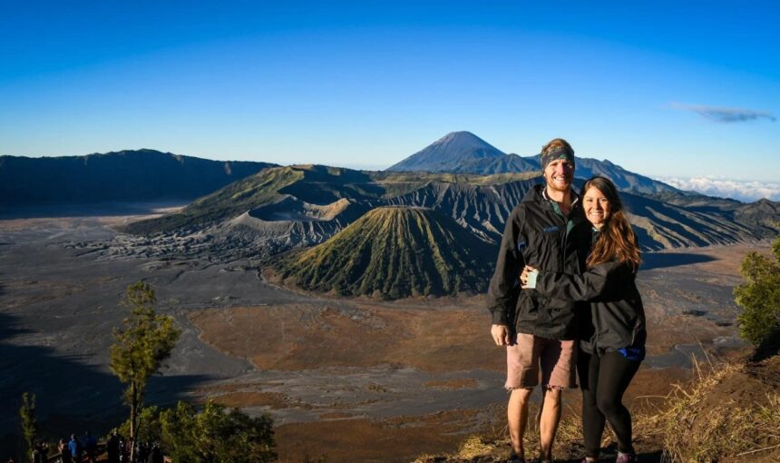 Trip To Bromo : Update Price and Description