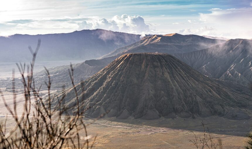 Bromo Package Tour : Mount Bromo Indonesia