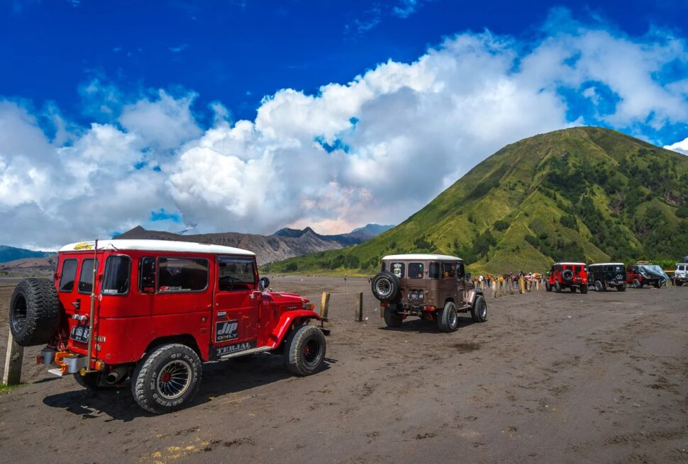 Mount bromo jeep tour packages