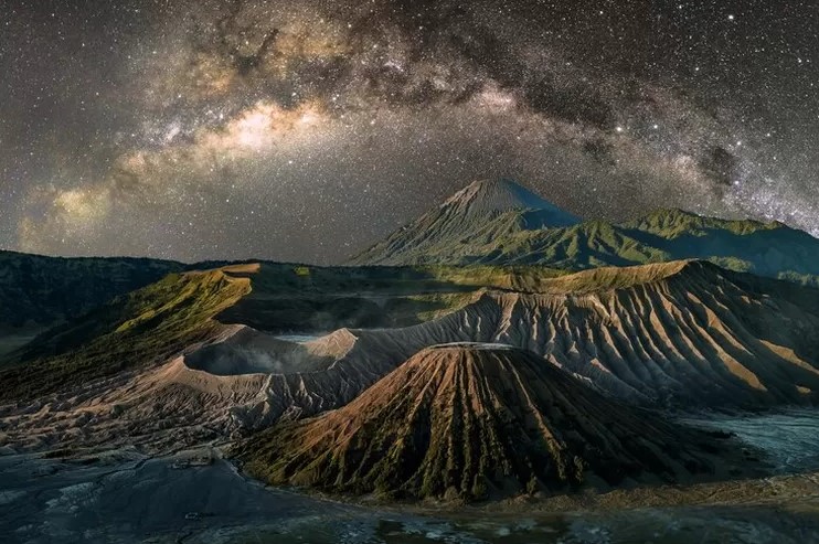 Mount Bromo milkyway tour